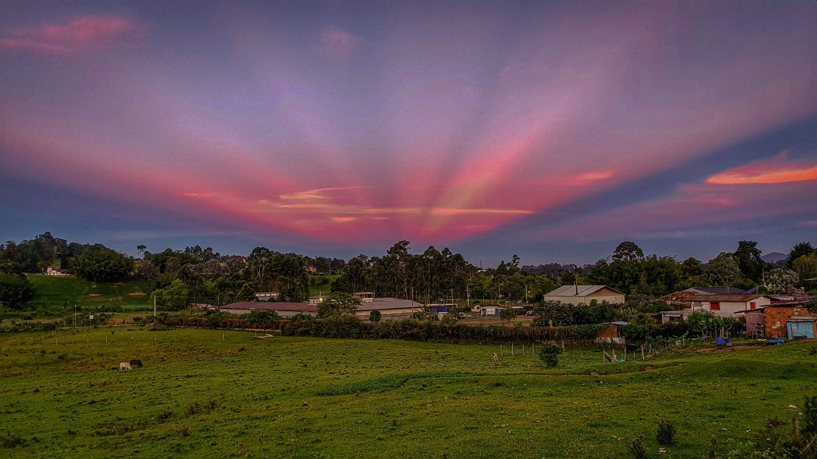 Atardecer hermoso ARREBOLES