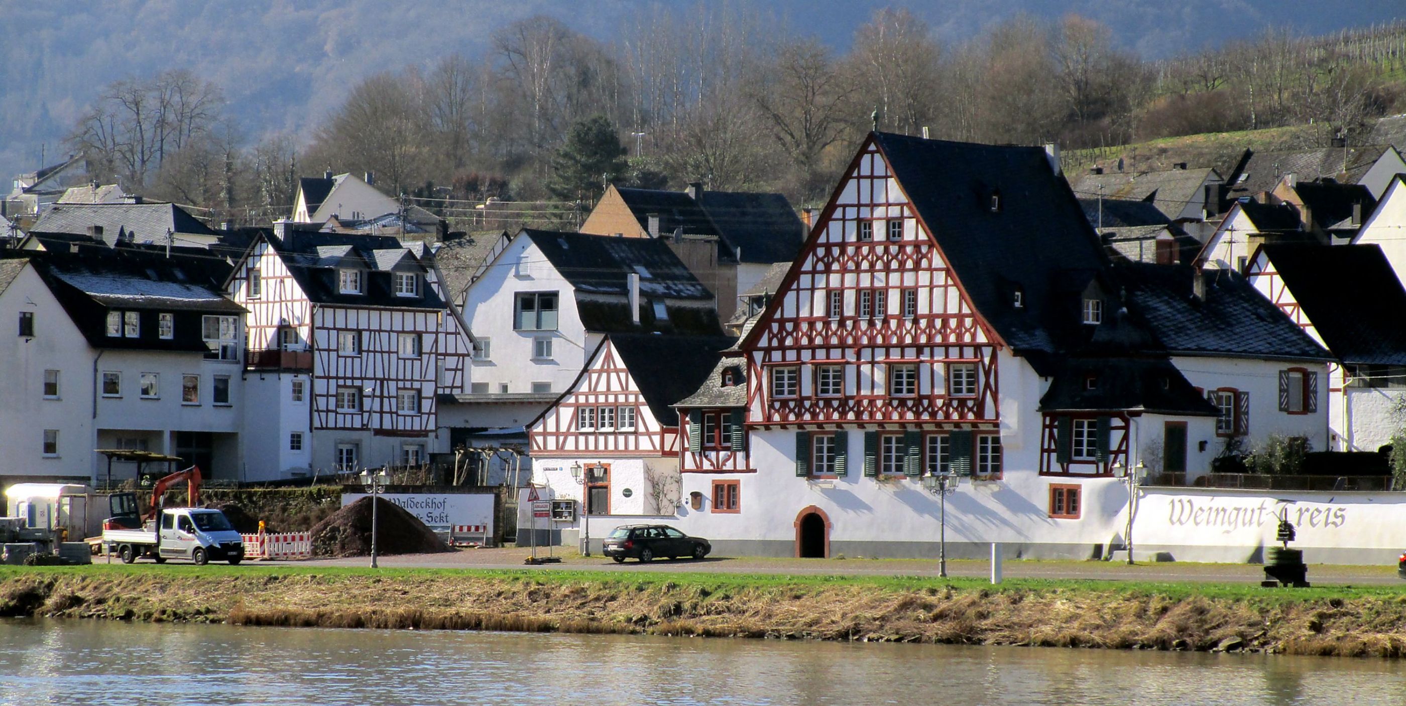 Town on Mosel river bank