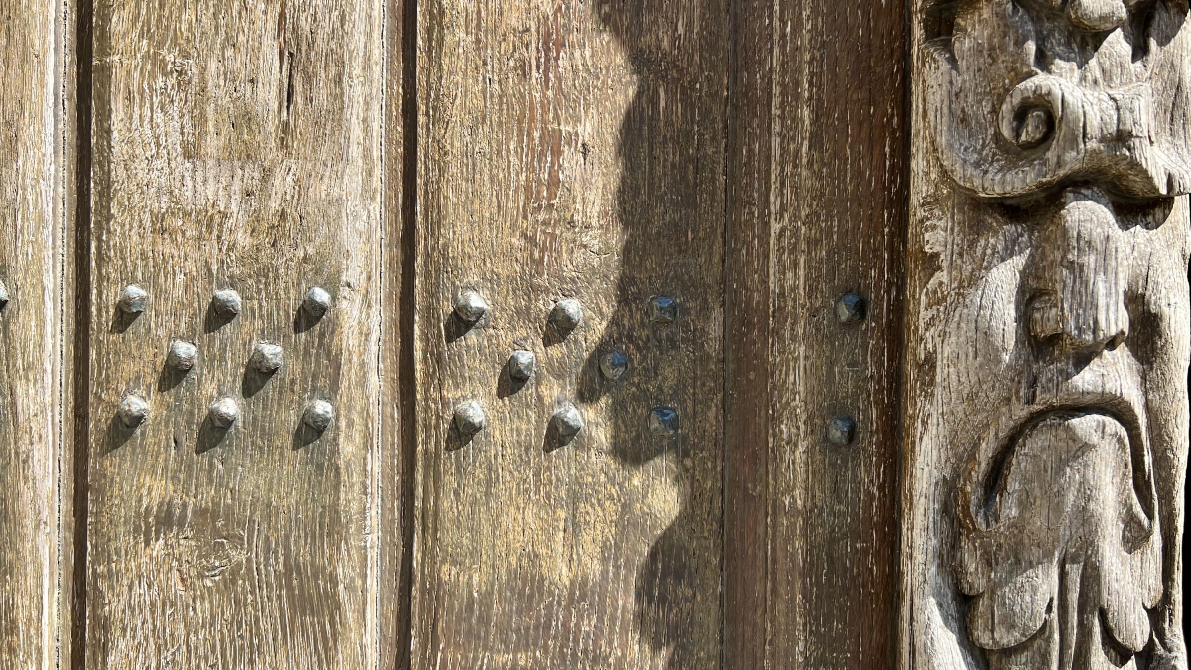 Porte dans le quartier du grand Béguinage en Belgique