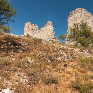 Zřícenina hradu Sirotčí hrádek